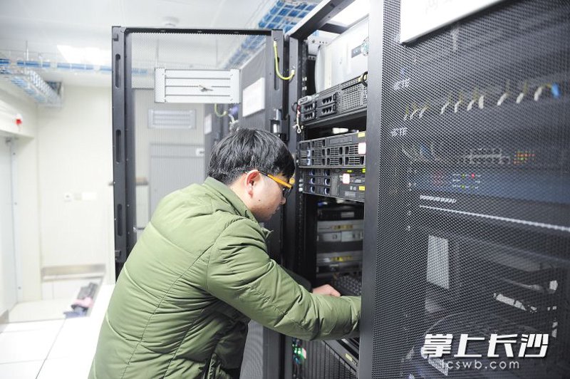 云主机租用:企业数字化转型的新阶梯